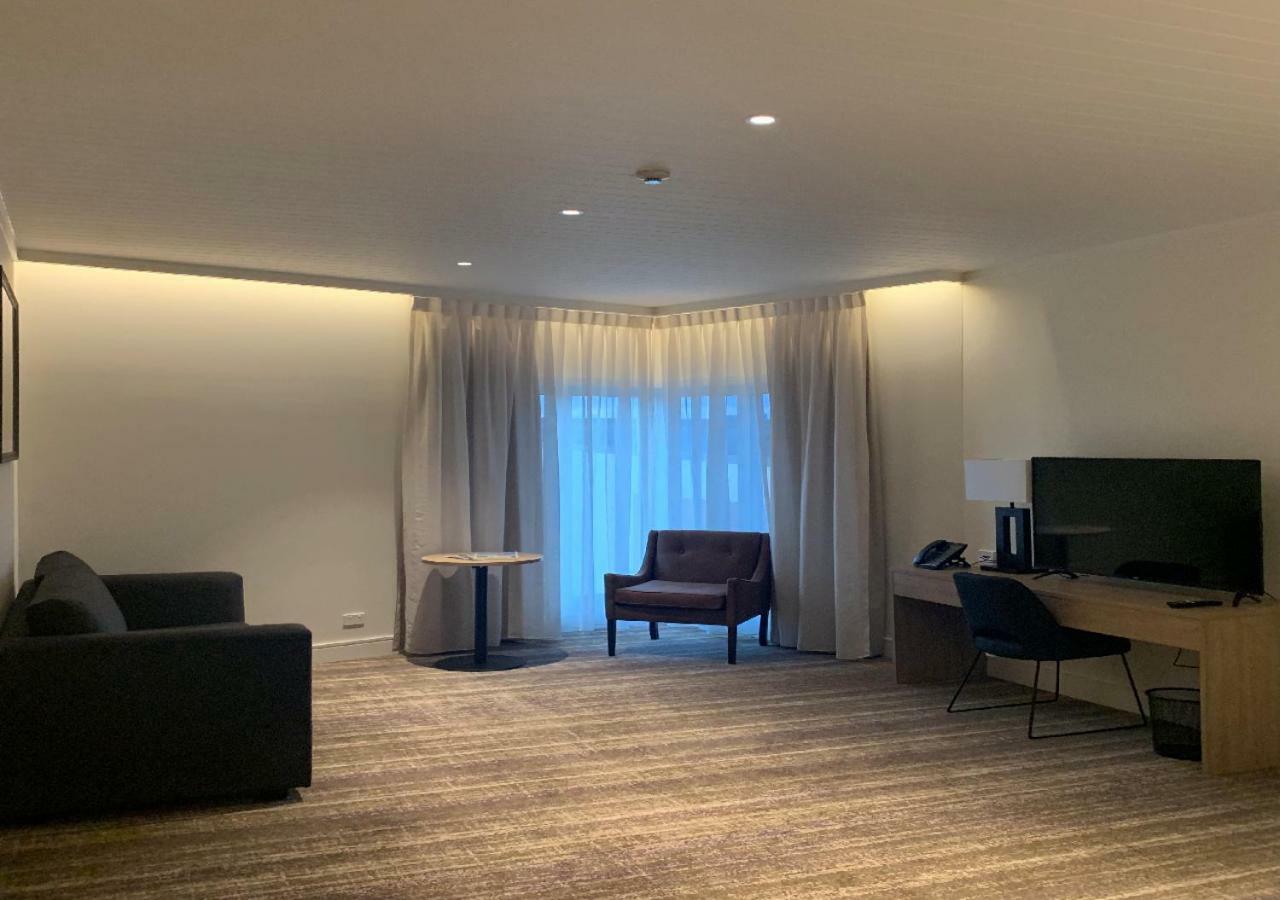 Porter'S Plainland Hotel Экстерьер фото