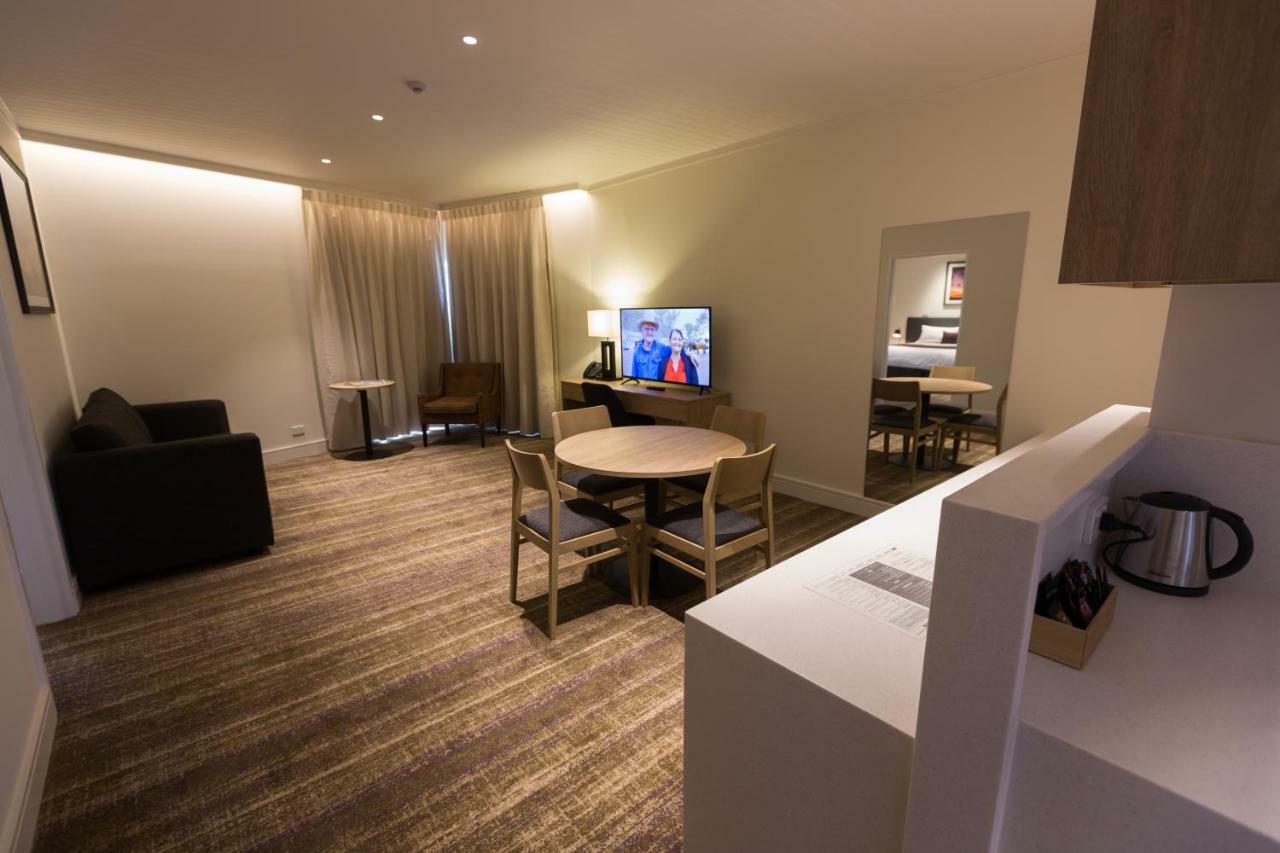 Porter'S Plainland Hotel Экстерьер фото