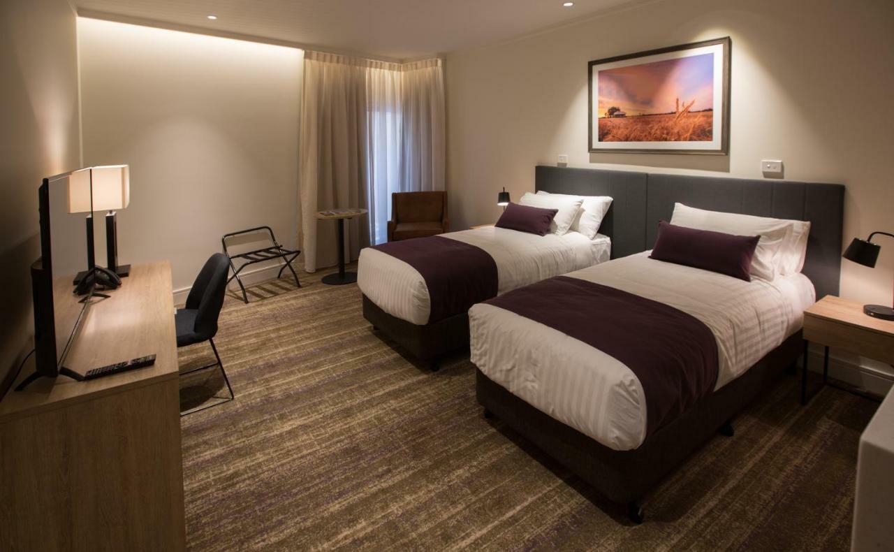 Porter'S Plainland Hotel Экстерьер фото